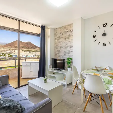 As De Casas - Royal Cristianos * Arona (Tenerife)